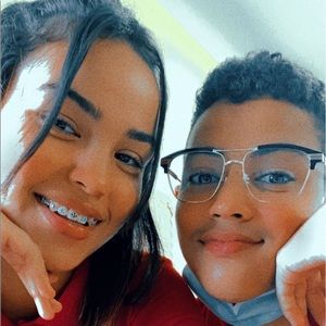 Meet your Posher, Abdias